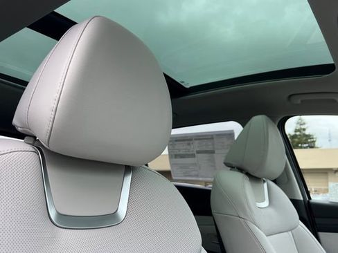 New 2026 Hyundai Tucson Limited AWD/4WD image 17