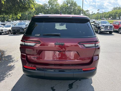 Certified 2023 Jeep Grand Cherokee L Laredo AWD/4WD image 4
