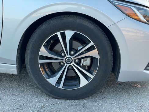 Used 2023 Nissan Sentra SV image 9