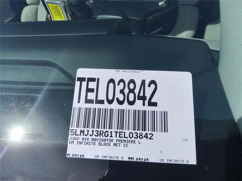 New 2026 Lincoln Navigator L Premier image 11