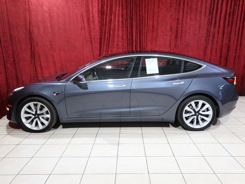 Used 2018 Tesla Model 3 Long Range image 4