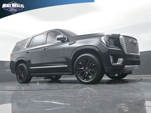 Used 2023 GMC Yukon Denali RWD image 17