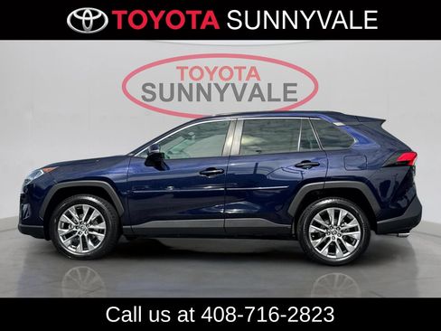 Used 2021 Toyota RAV4 XLE Premium AWD/4WD image 6