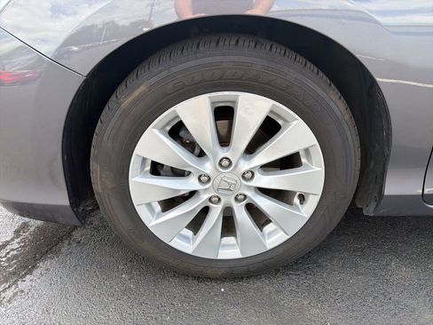 Used 2015 Honda Accord EX-L image 10