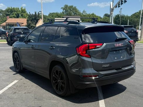 Used 2020 GMC Terrain SLE w/ Driver Convenience Package FWD image 11