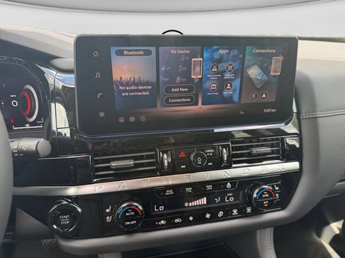 New 2026 Nissan Pathfinder Platinum AWD/4WD image 13