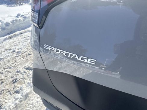 Used 2023 Kia Sportage X-Line w/ X-Line Premium Package image 9