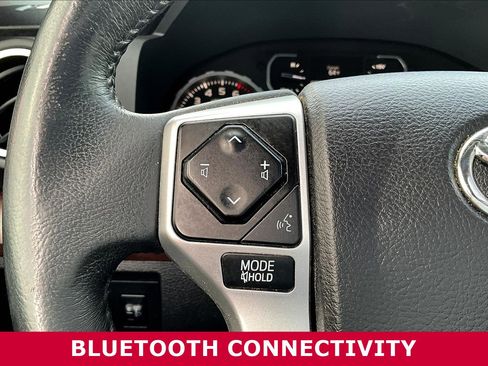 Used 2021 Toyota Tundra Limited w/ Limited Premium Package AWD/4WD image 12