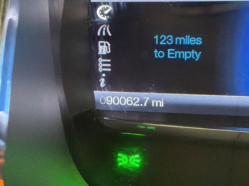 Used 2013 Ford Taurus SEL FWD image 19