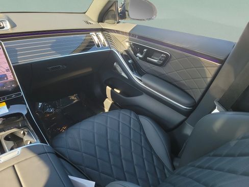 Used 2025 Mercedes-Benz S 580 4MATIC Sedan image 15