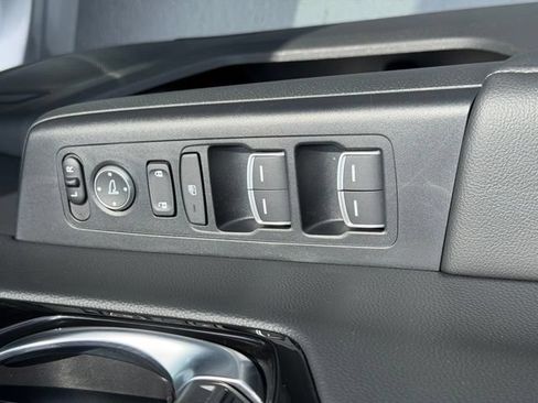 Used 2024 Honda CR-V EX-L image 18
