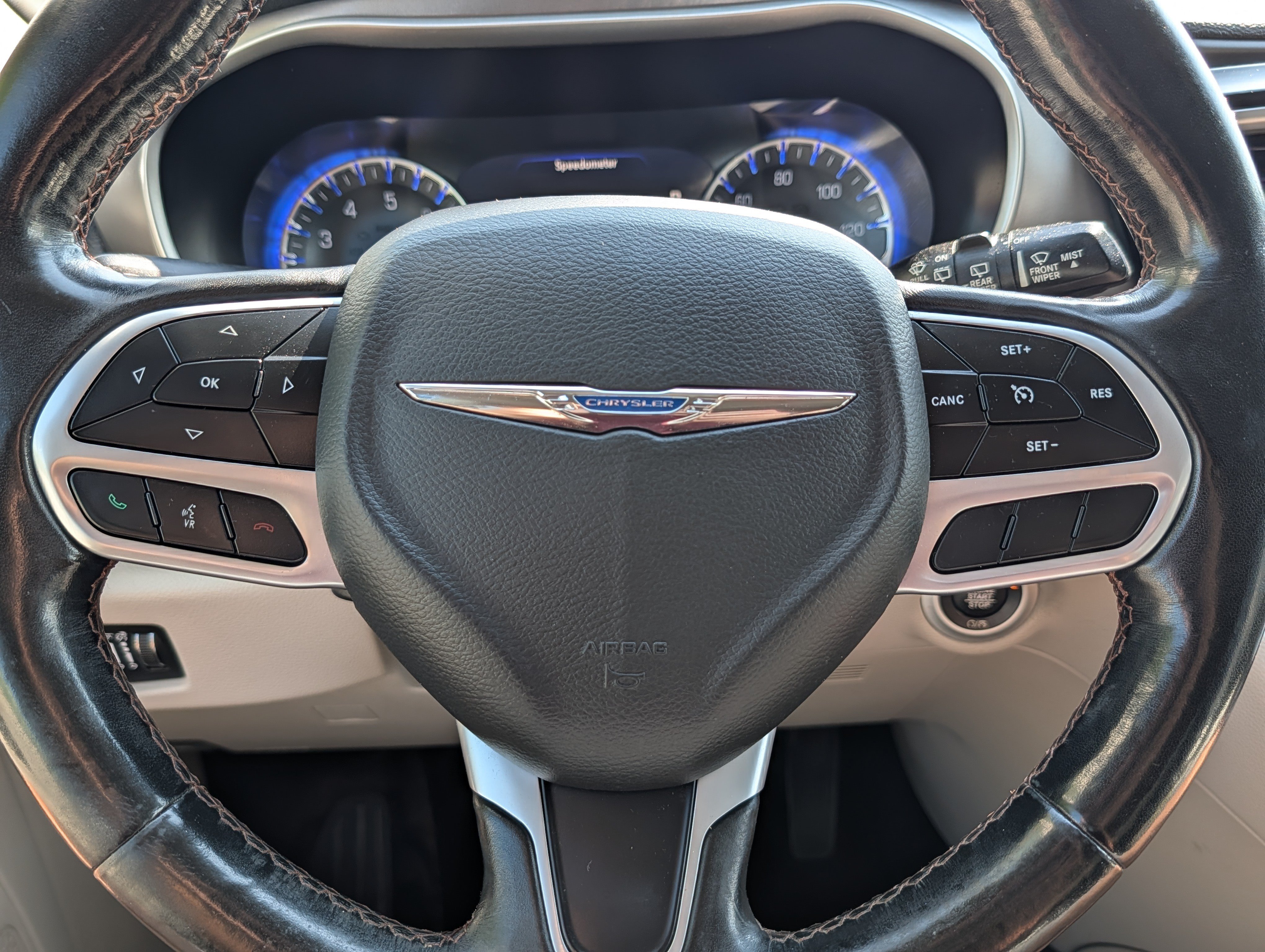 Used 2020 Chrysler Pacifica Touring-L Plus FWD image 25