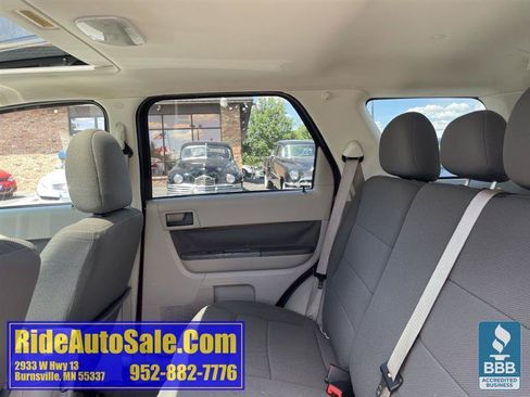 Used 2010 Ford Escape XLT AWD/4WD image 12