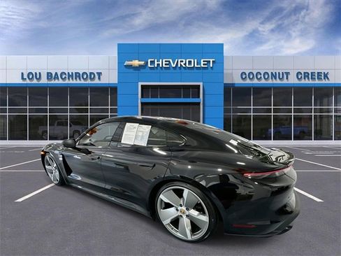 Used 2020 Porsche Taycan Turbo image 6