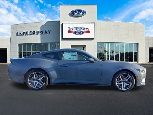 New 2025 Ford Mustang Premium image 5