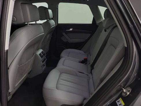 Used 2022 Audi Q5 2.0T Premium Plus w/ Premium Plus Package AWD/4WD image 15