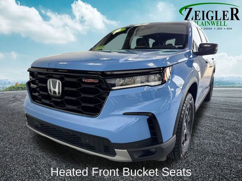 Used 2023 Honda Pilot TrailSport image 9