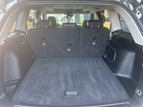 Used 2022 Jeep Grand Cherokee Limited image 17