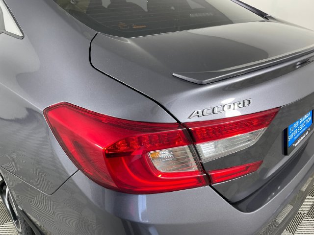 Used 2018 Honda Accord Sport image 19