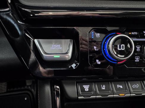 Certified 2025 GMC Sierra 2500 AT4 w/ AT4 Premium Plus Package AWD/4WD image 26