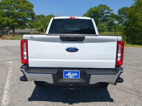 New 2026 Ford F250 XLT w/ FX4 Off-Road Package AWD/4WD image 4
