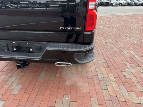 Used 2021 Chevrolet Silverado 1500 Custom Trail Boss image 12