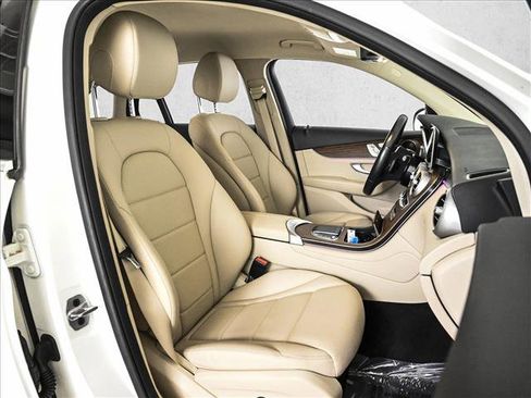 Certified 2022 Mercedes-Benz GLC 300 GLC 300 image 22