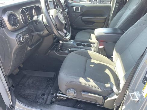 Used 2020 Jeep Wrangler Unlimited Sport image 13