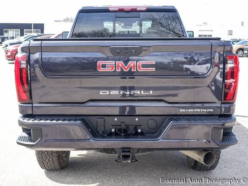 Used 2025 GMC Sierra 2500 Denali w/ Denali Reserve Package AWD/4WD image 7