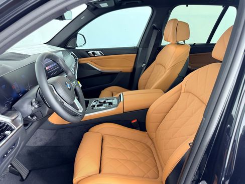 New 2026 BMW X5 xDrive40i w/ Climate Comfort Package AWD/4WD image 5
