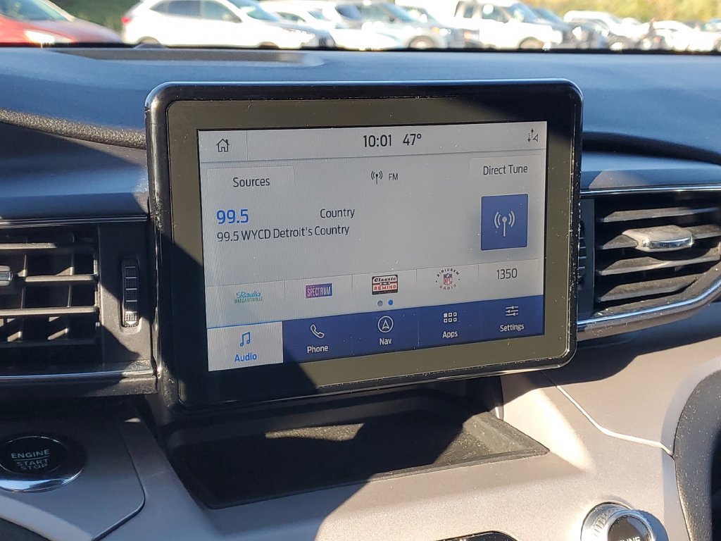 Used 2023 Ford Explorer XLT w/ Equipment Group 202A AWD/4WD image 28
