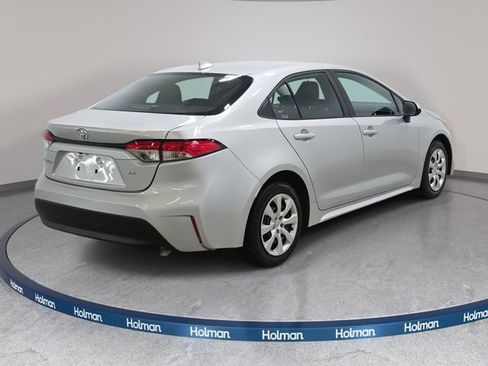 Certified 2025 Toyota Corolla LE image 5