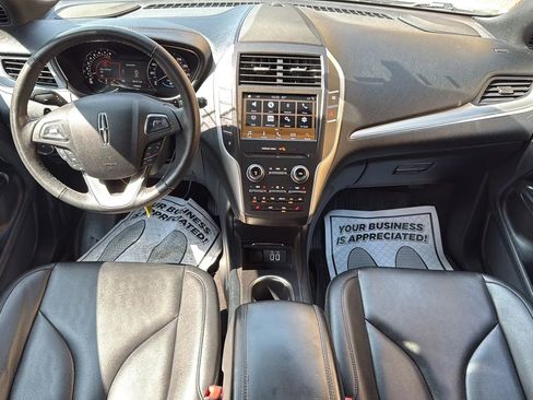 Used 2018 Lincoln MKC Premiere image 30