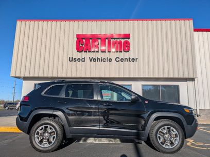 Used 2019 Jeep Cherokee Trailhawk w/ Cold Weather Group