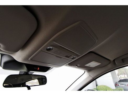 New 2025 Nissan Kicks SR w/ Illumination Package image 16