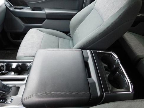 Used 2023 Ford F150 Lightning XLT image 36