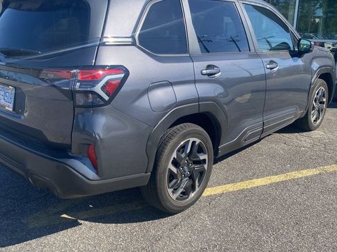 Used 2025 Subaru Forester Limited w/ Popular Package #1 AWD/4WD image 2