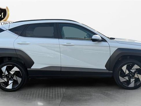 Used 2024 Hyundai Kona Limited AWD/4WD image 6