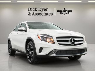 Used 2017 Mercedes-Benz GLA 250 video 1