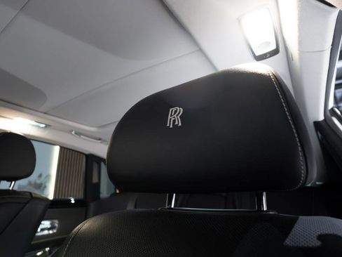 Used 2017 Rolls-Royce Ghost image 32