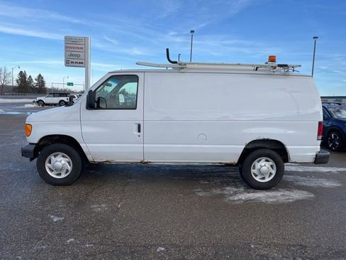 Used 2007 Ford E-250 and Econoline 250 image 2