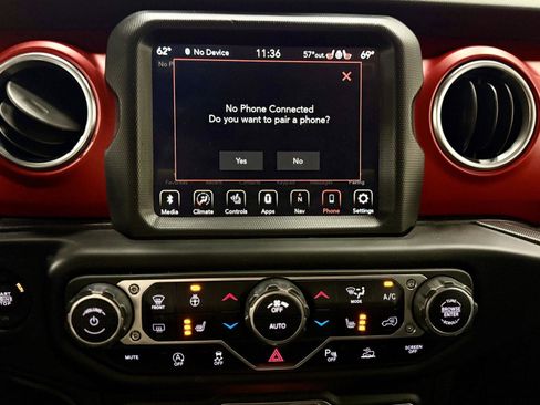 Used 2021 Jeep Wrangler Unlimited Rubicon AWD/4WD image 25