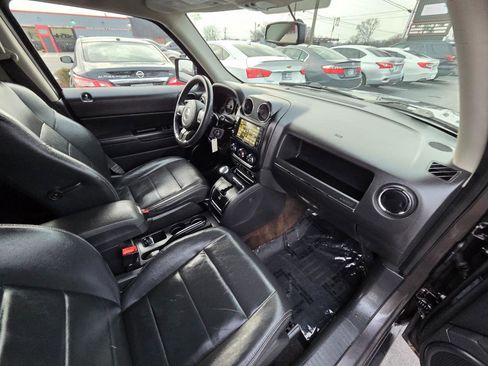 Used 2015 Jeep Patriot High Altitude image 19