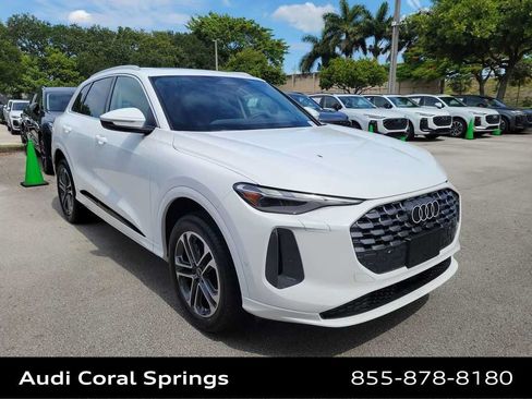 Certified 2025 Audi Q5 Premium w/ Convenience Package AWD/4WD image 2