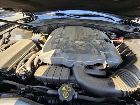 Used 2015 Chevrolet Camaro LT RWD image 20