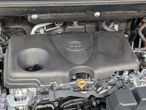 Used 2025 Toyota RAV4 LE image 34