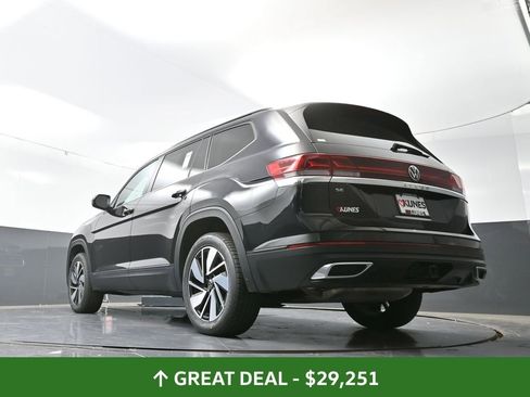 Used 2024 Volkswagen Atlas SE image 54