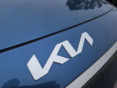 Certified 2024 Kia Niro Wind w/ Wind Preserve Package image 12