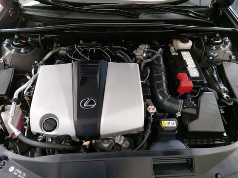 Used 2025 Lexus ES 350 w/ Premium Package image 39