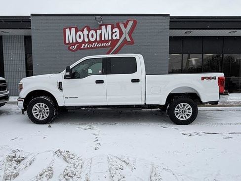 Used 2019 Ford F250 XLT w/ XLT Value Package image 1